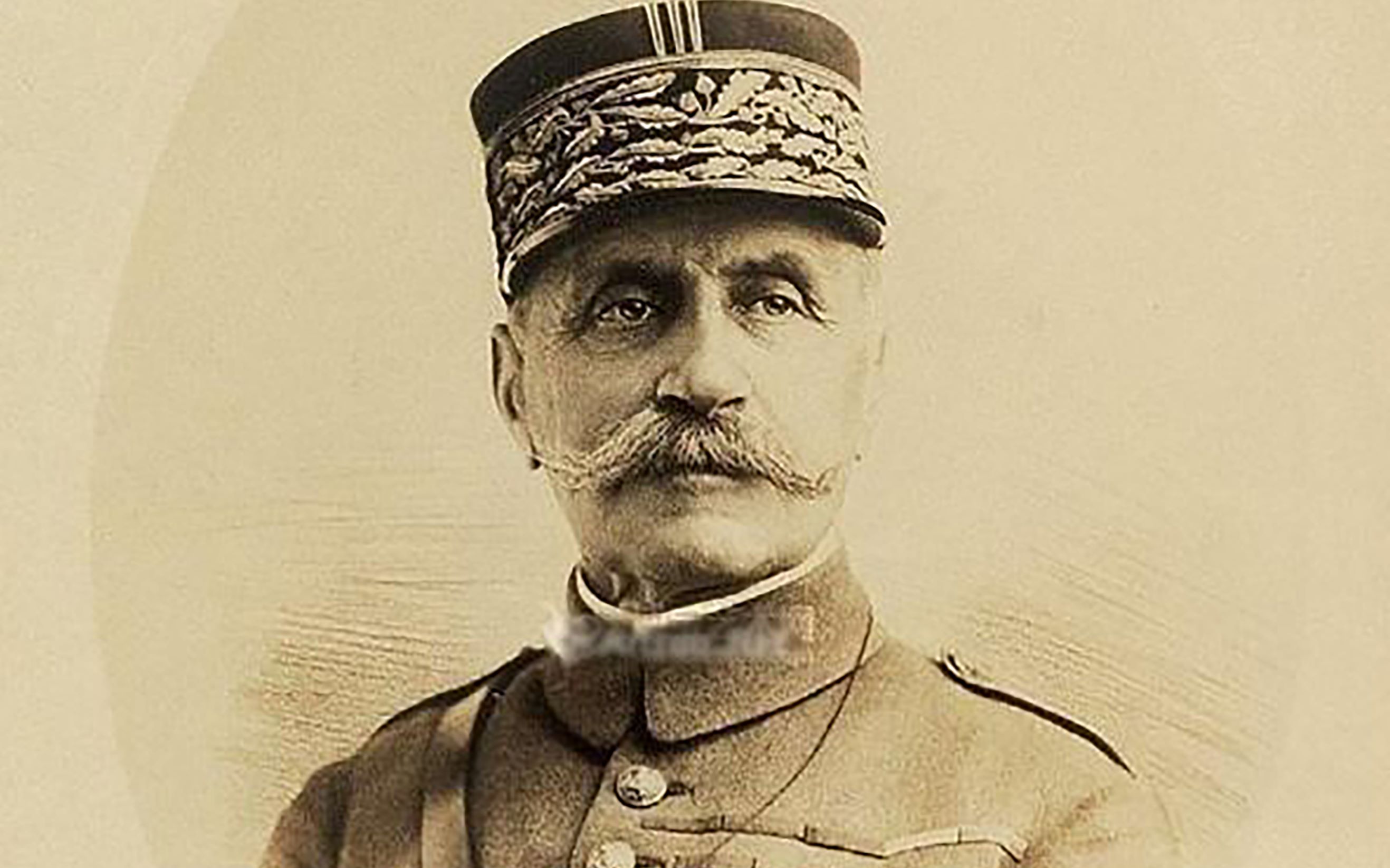 20年后法国站起来了. 第一期整军备战