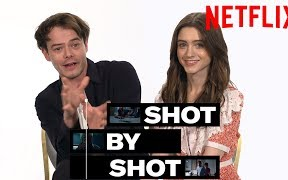 [图]Stranger Things 3 Cast Charlie Heaton & Natalia Dyer Break Down a Scene