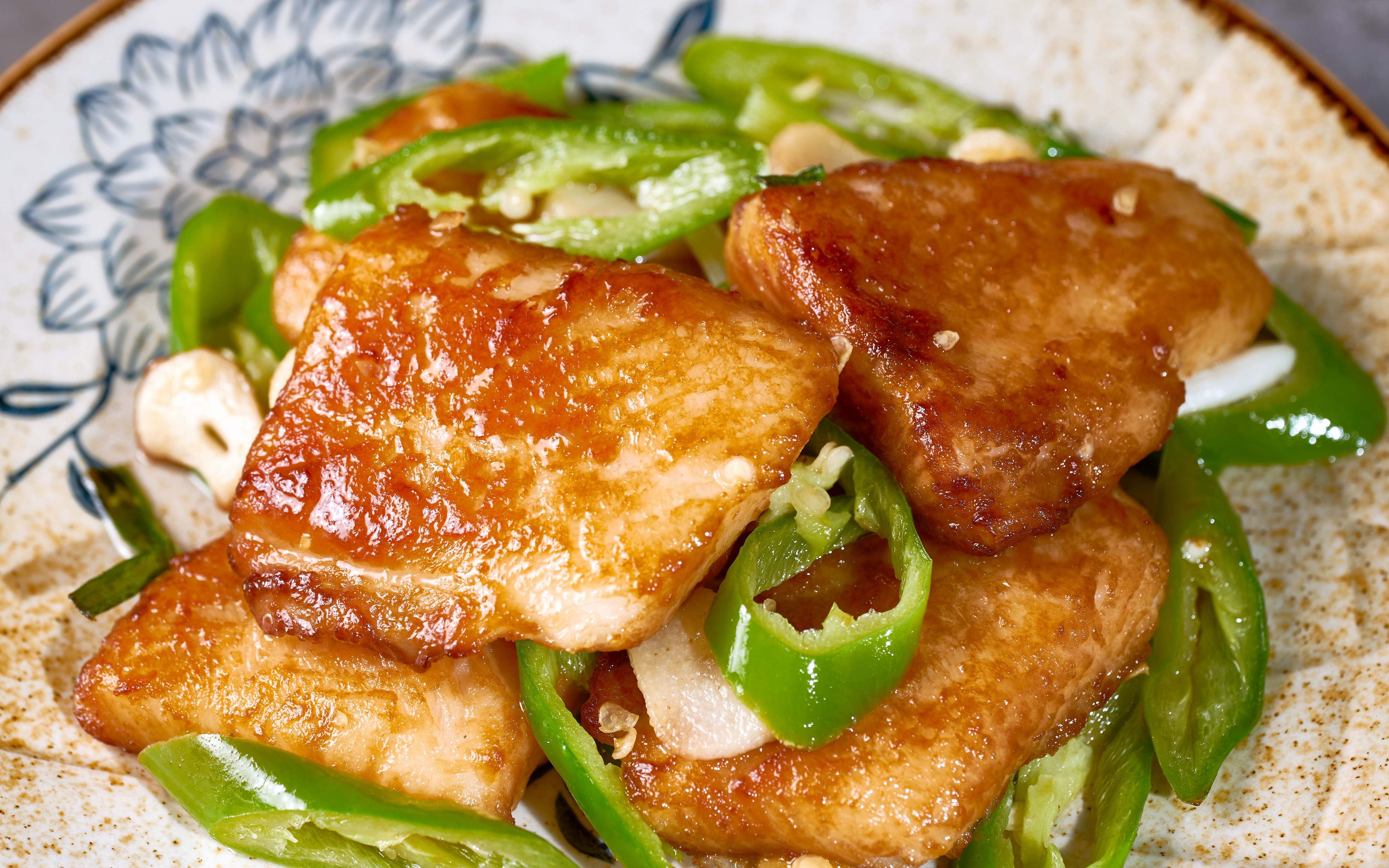 回锅鱼做夜宵,无肉不欢,在家吃好才健康(04﹃04)