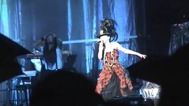 Hanah Spring “LIFE GOES ON” feat. CHAN-MIKA_哔哩哔哩_bilibili