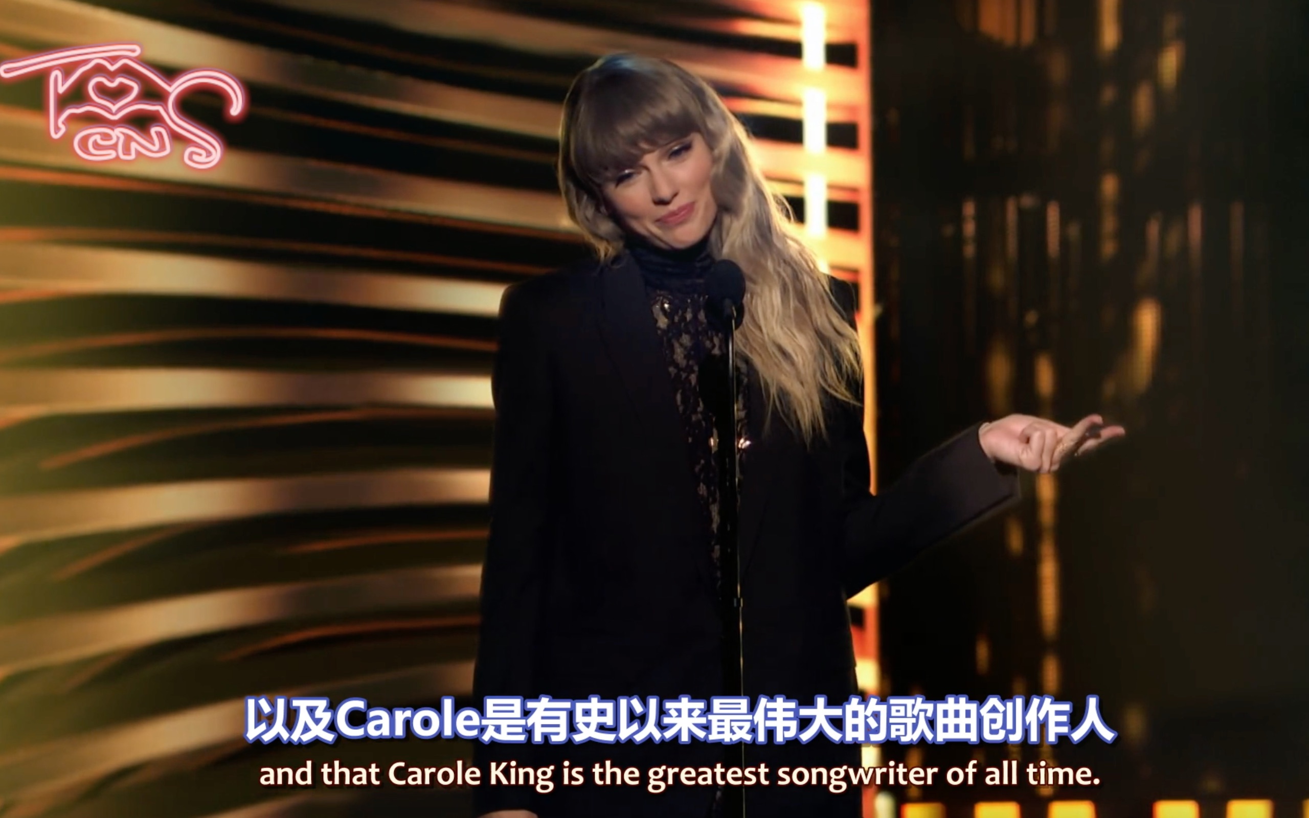 [图]【TSCN】【中英字幕】Taylor为Carole King入驻摇滚名人堂致辞