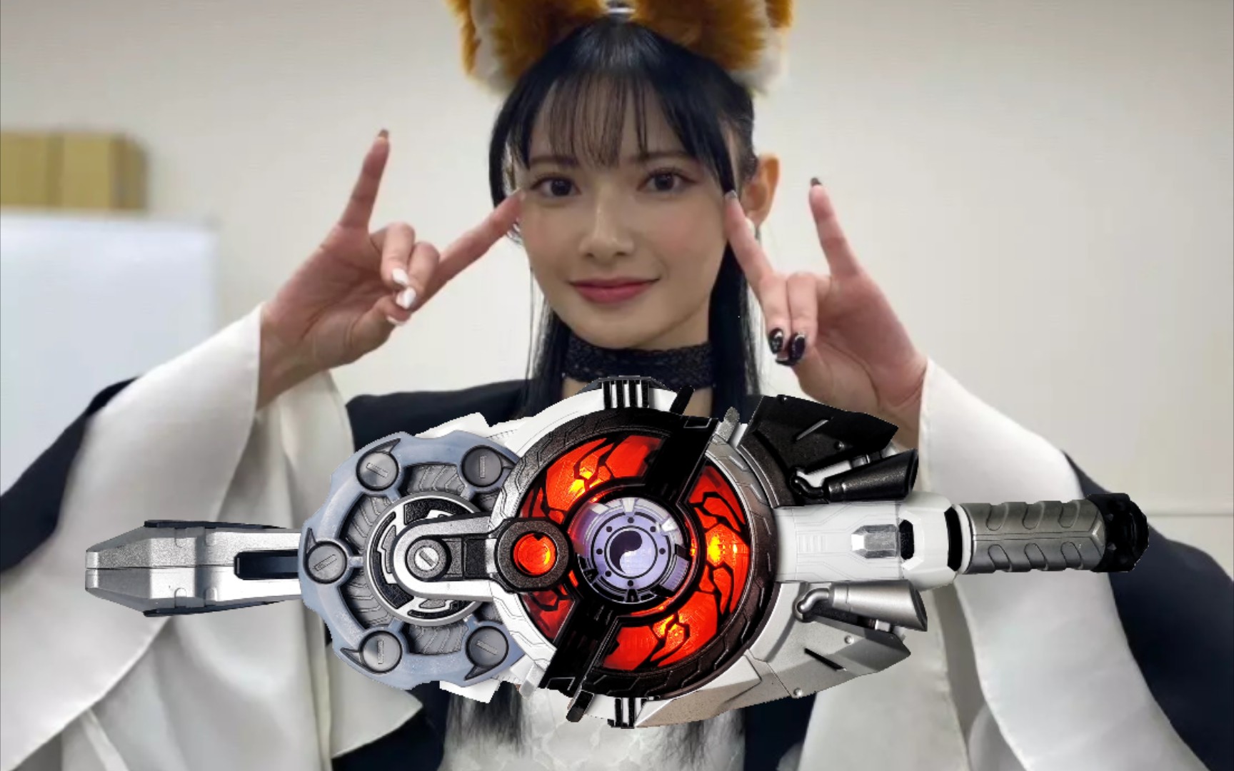 茨姆莉用女神力量给自己造的带扣