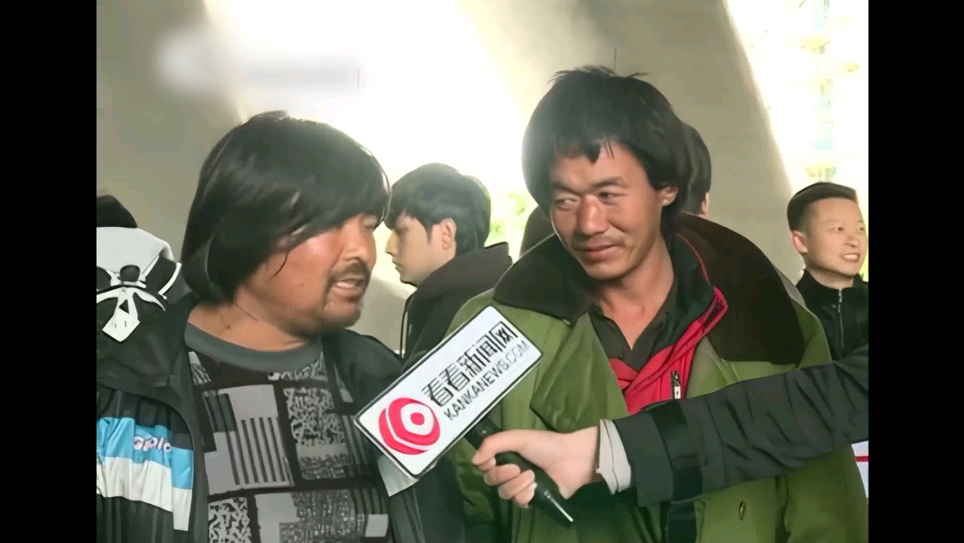 传奇!面筋哥唱《烤面筋》送给粉丝!