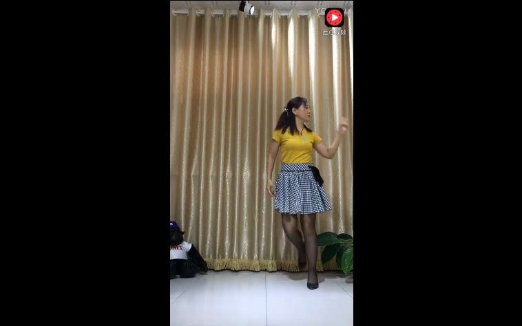 蜜蜜火辣广场舞