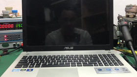 华硕笔记本开机灯亮 屏幕没反应 一起来看看 哔哩哔哩 つロ干杯 Bilibili