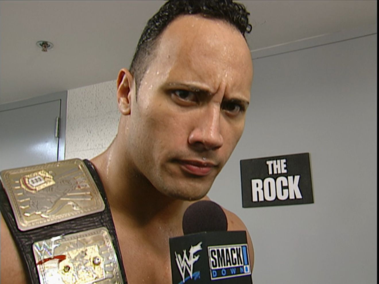 SmackDown 2001.03.08 The Rock (w/Debra) vs. Haku & Rikishi哔哩哔哩bilibili