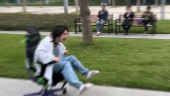 老板说上班时间不能离开座位