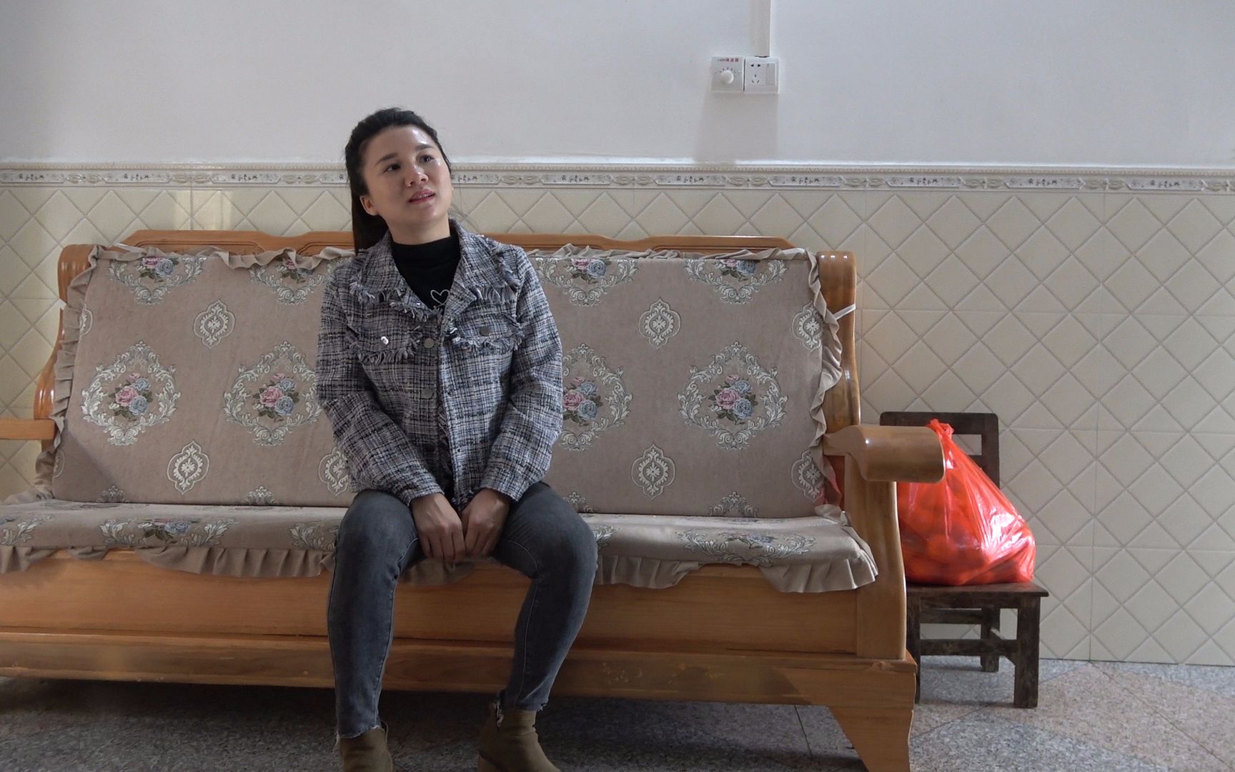 28岁打工妹被父母催婚,回老家相亲多次没成功,究竟是什么原因