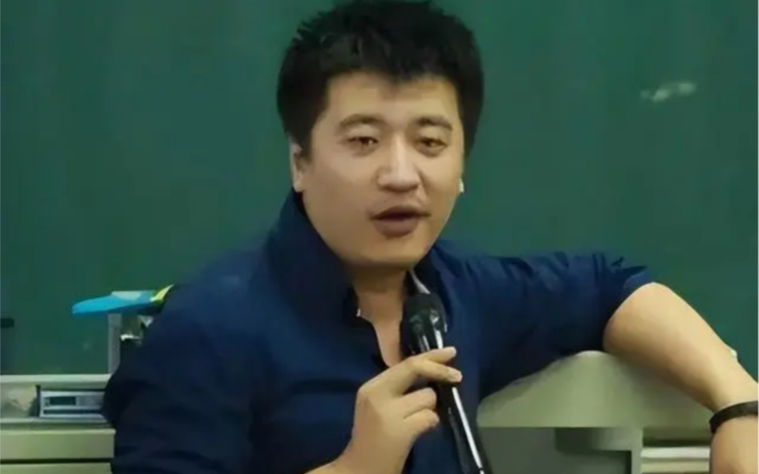 张雪峰说文科都是服务业 我第一个反对!