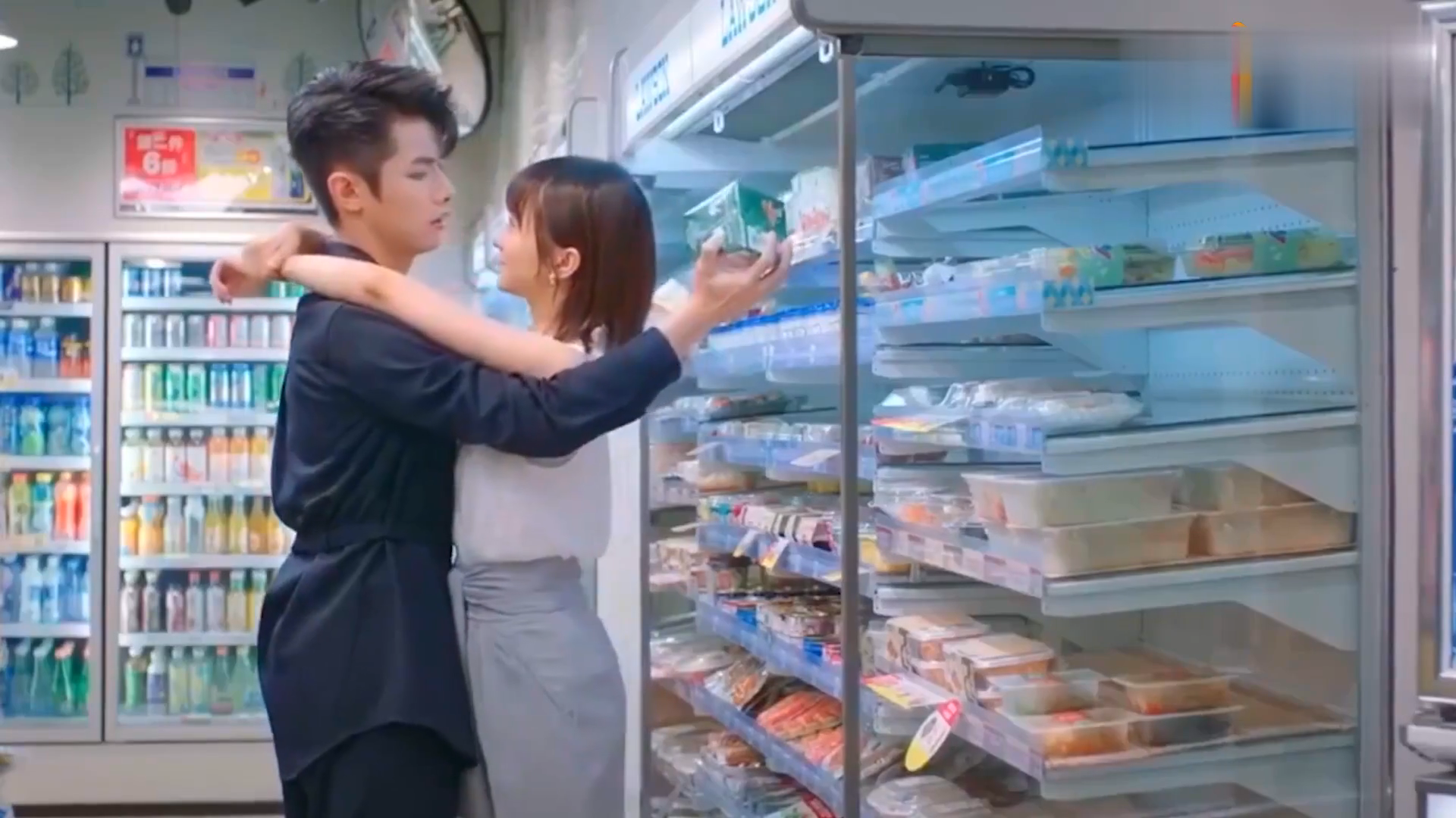 99分女朋友:超甜cp抠门总裁和他的小娇妻,甜份爆表