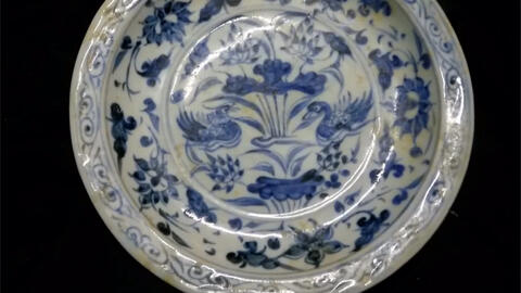 大明成化年制款青花缠枝山百合宫碗珍藏品欣赏_哔哩哔哩_bilibili