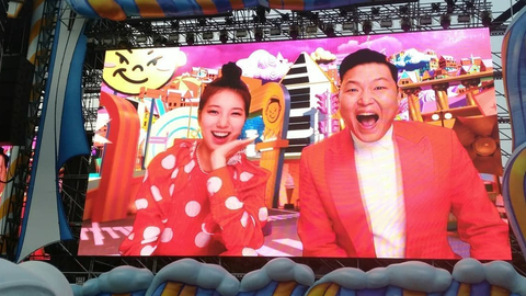 秀智出演鸟叔psy最新主打曲celeb Mv 哔哩哔哩