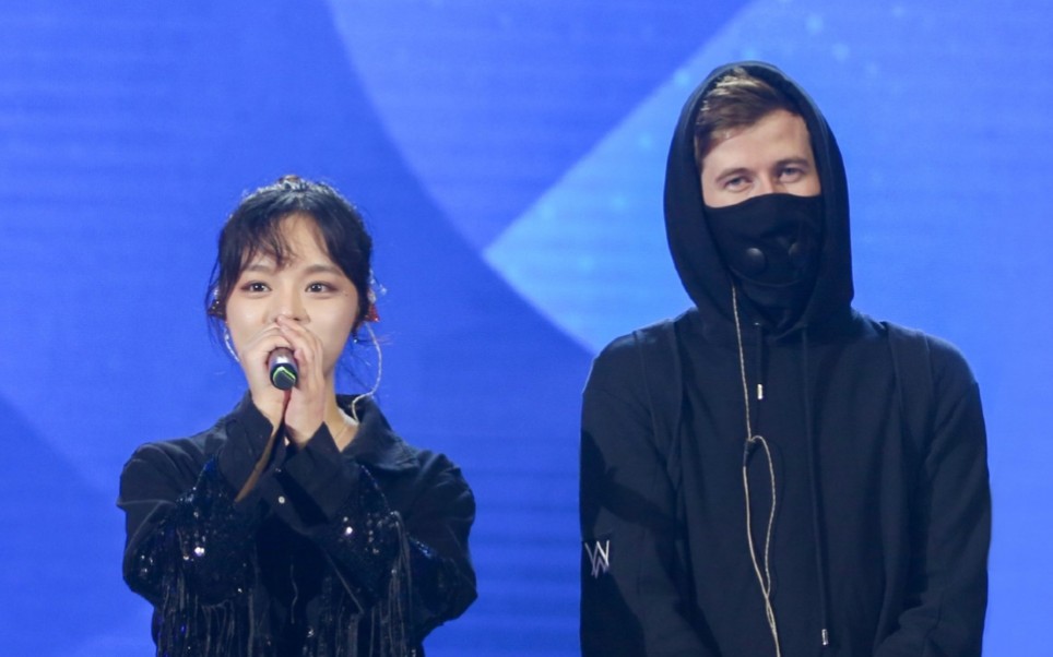 震惊的现场黄霄云alanwalkersadsometimes超强现场不听后悔系列真的