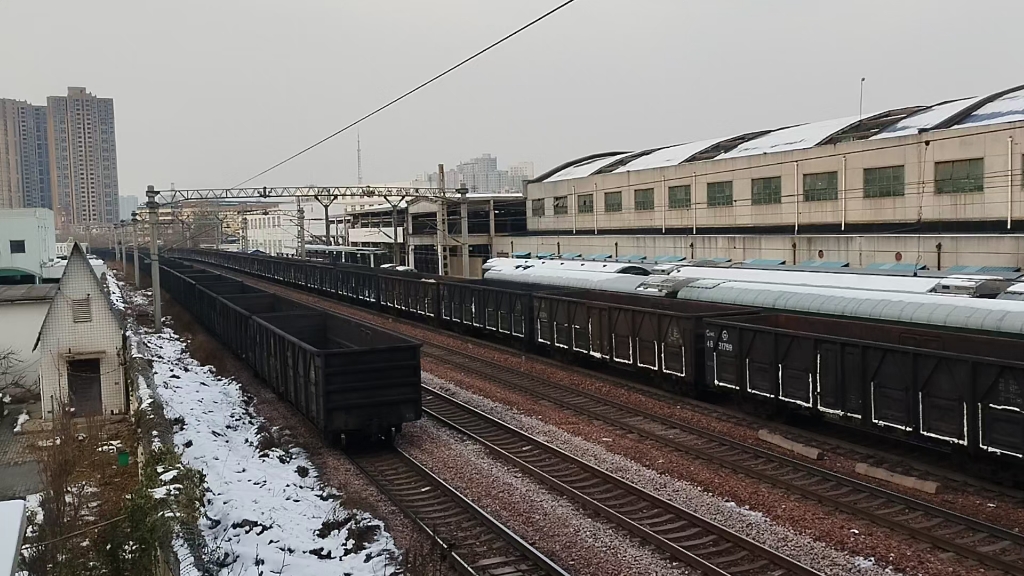 京广铁路&陇海铁路-12月中旬郑州铁路枢纽观货列,有图为郑157