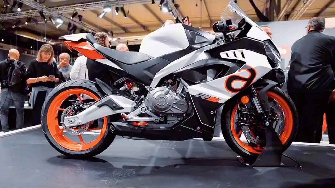 全新阿普利亚rs457强势登场!