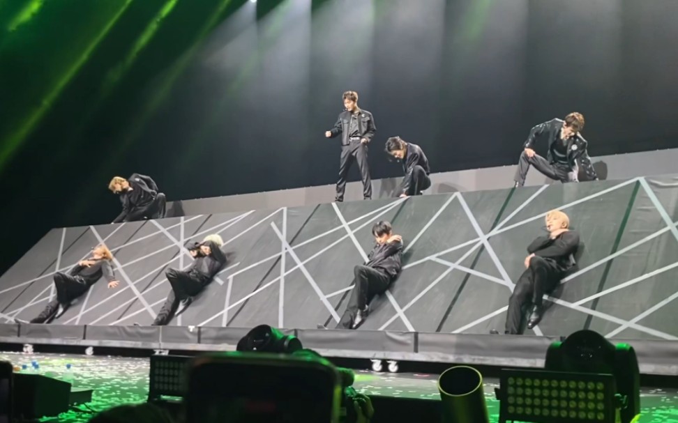 [图]230119 前排位再看一次 NCT 127 - Love On The Floor 饭拍3| 2ND TOUR NEO CITY: THE LINK 圣保罗场