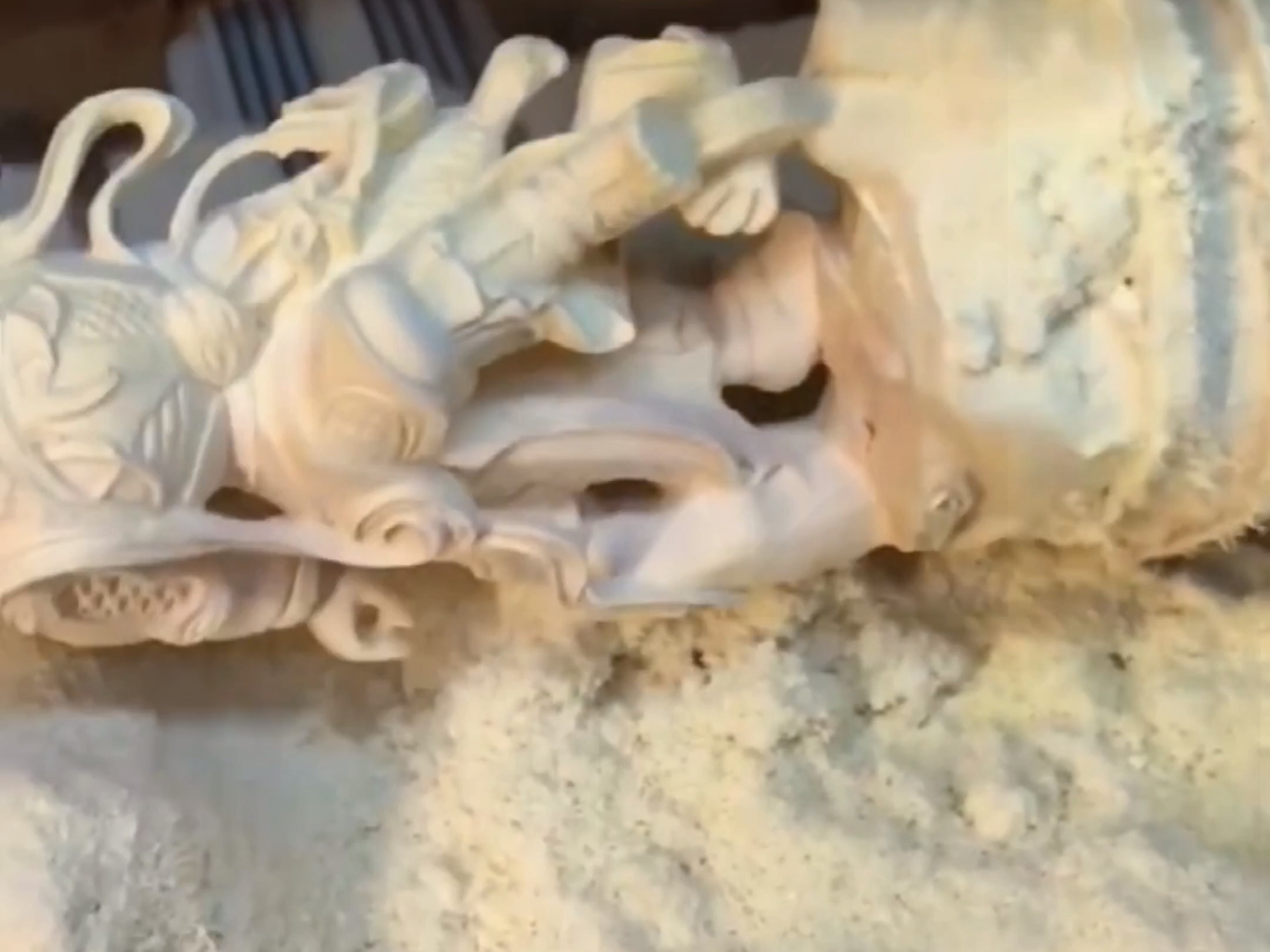 来料加工 #手艺人 #木雕 热爱生活的人,终会被生活治愈～手艺人