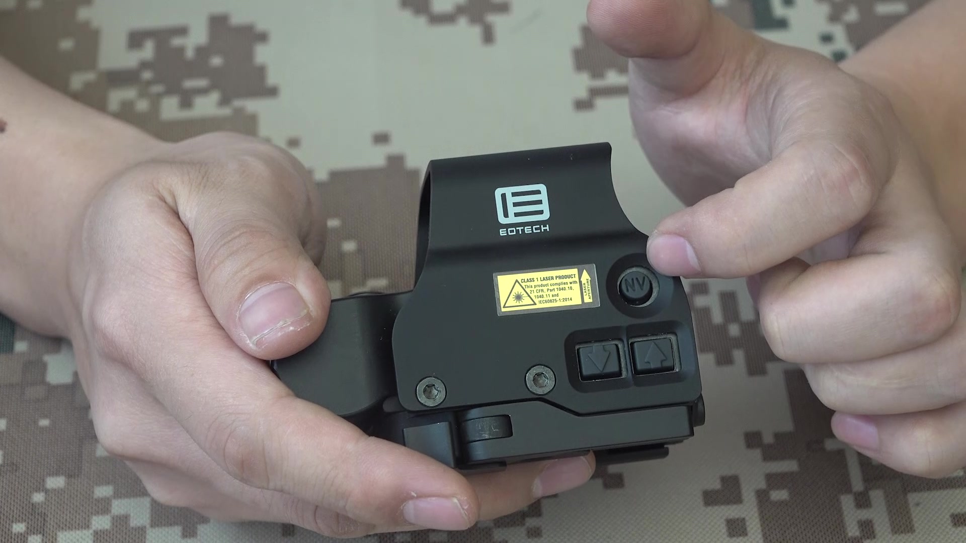 原品eotechexps30全息瞄准镜开箱评测