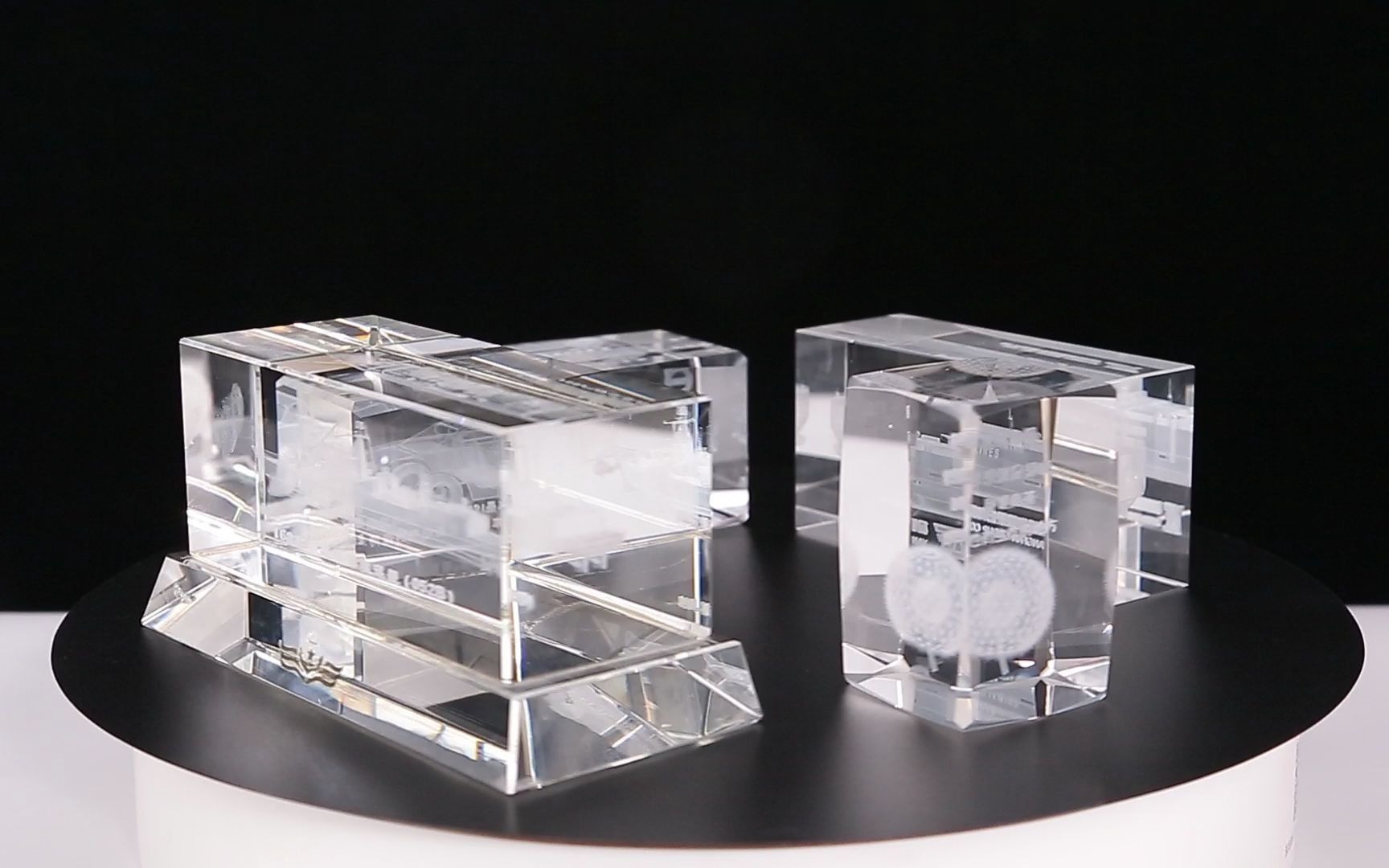 徕光个性定制 k9水晶内雕摆件 立体刻画 永久珍藏