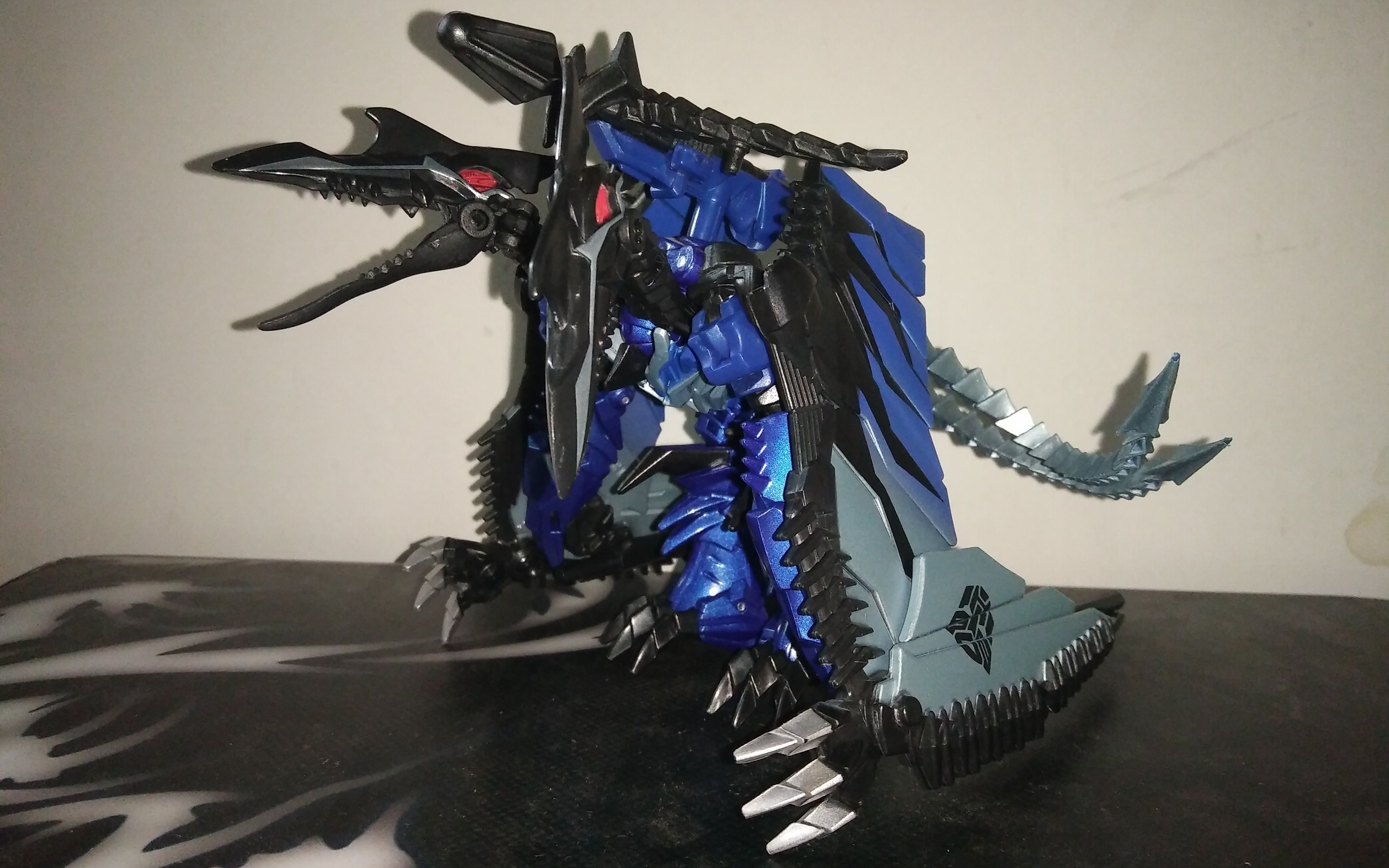 【变形金刚】真人电影四 日版ad-24 飞镖