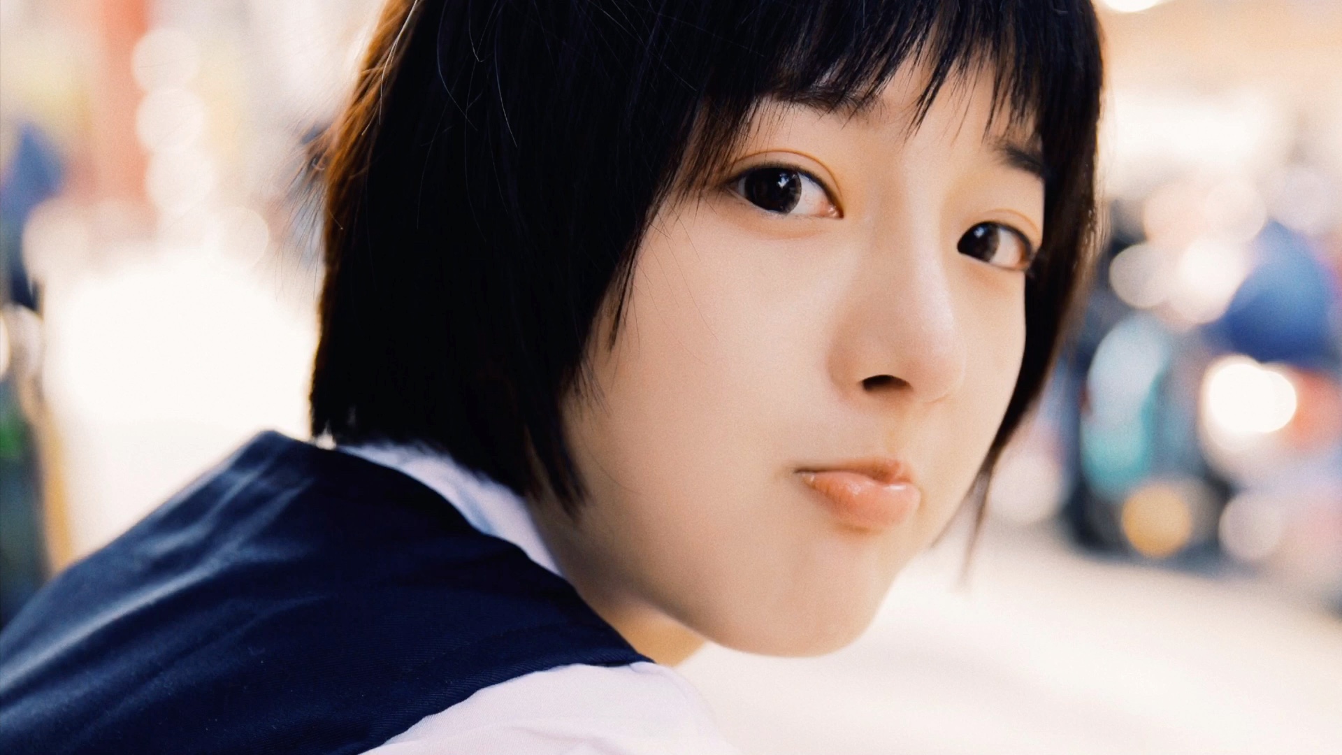 穿校服的白醋少女