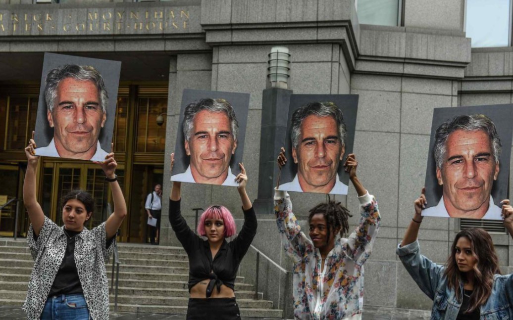 爱泼斯坦事件,钱与权交织的上层社会是多么的恶臭!