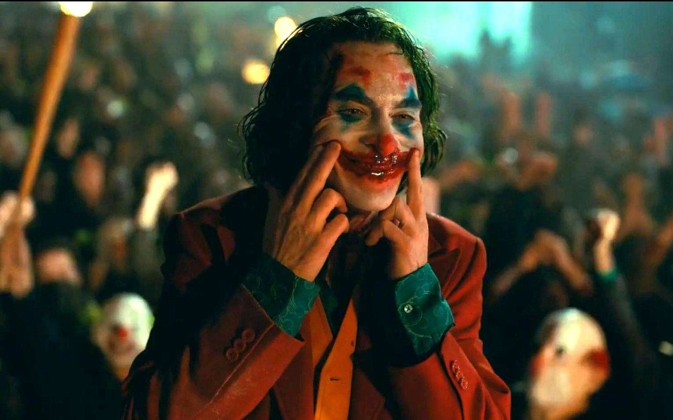 《小丑》民风淳朴的哥谭市