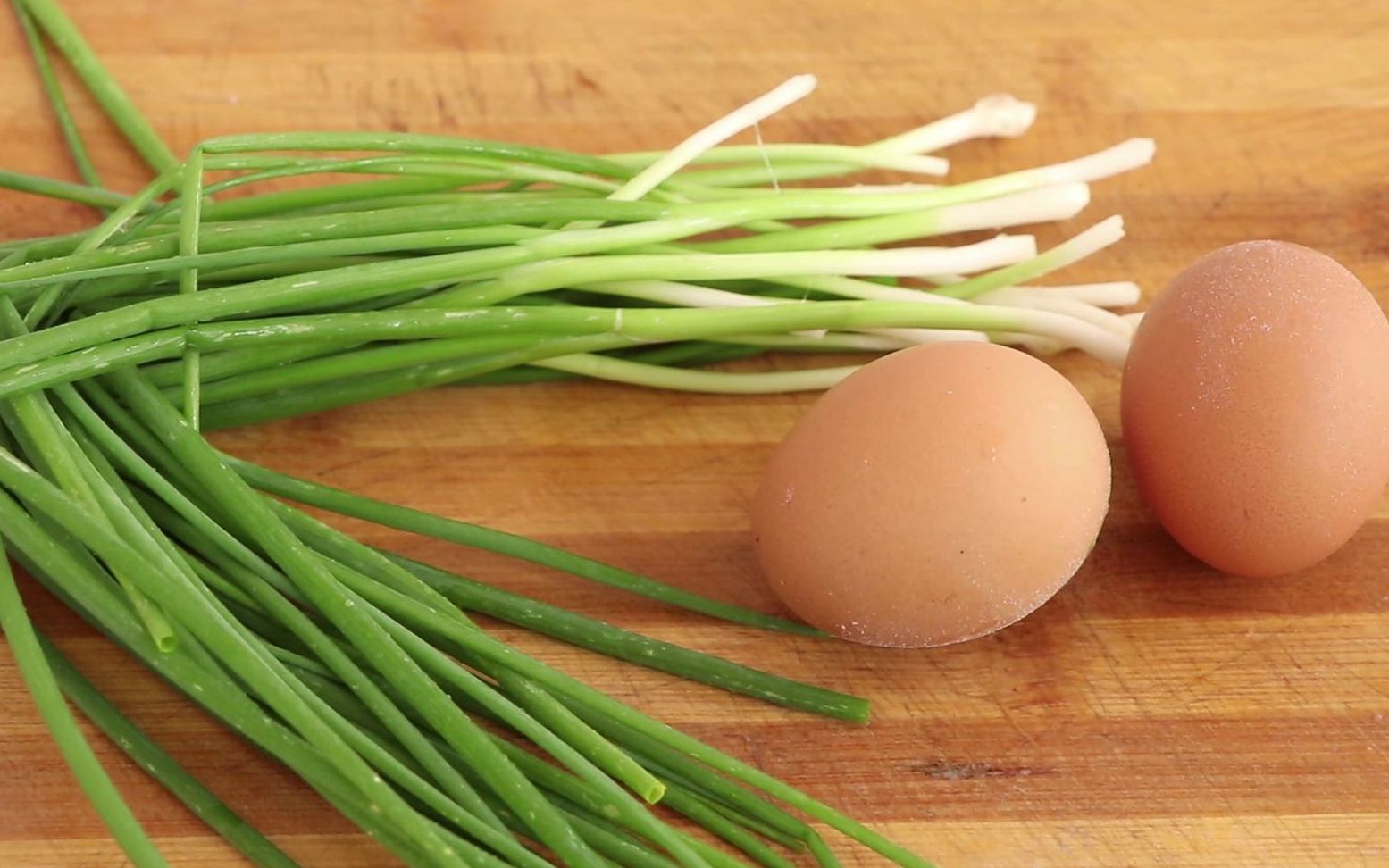 一把葱花,2个鸡蛋,这种做法还是第一次见,营养又解馋