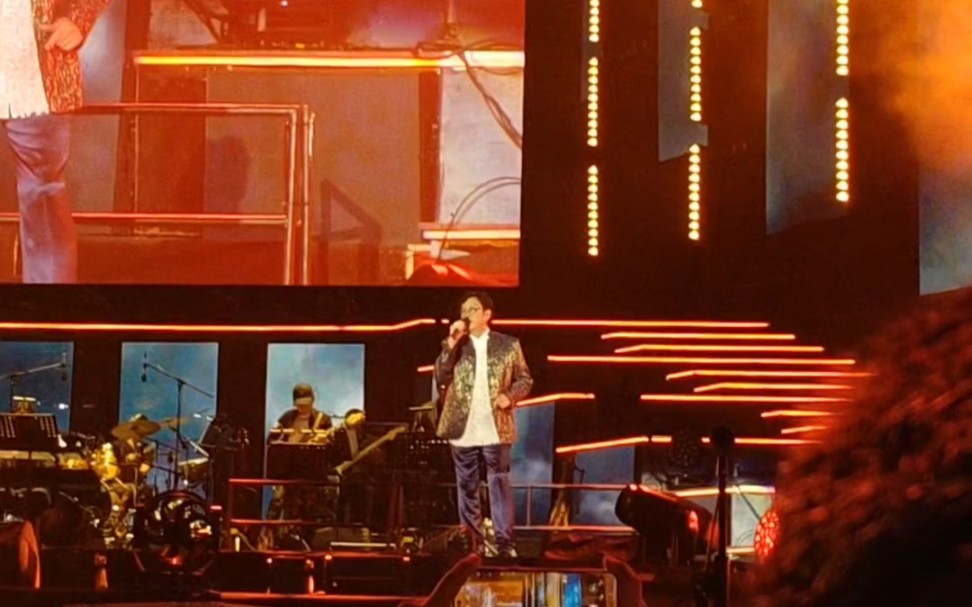 【谭咏麟】12.9演唱《夜未央》(夹缝中生存)