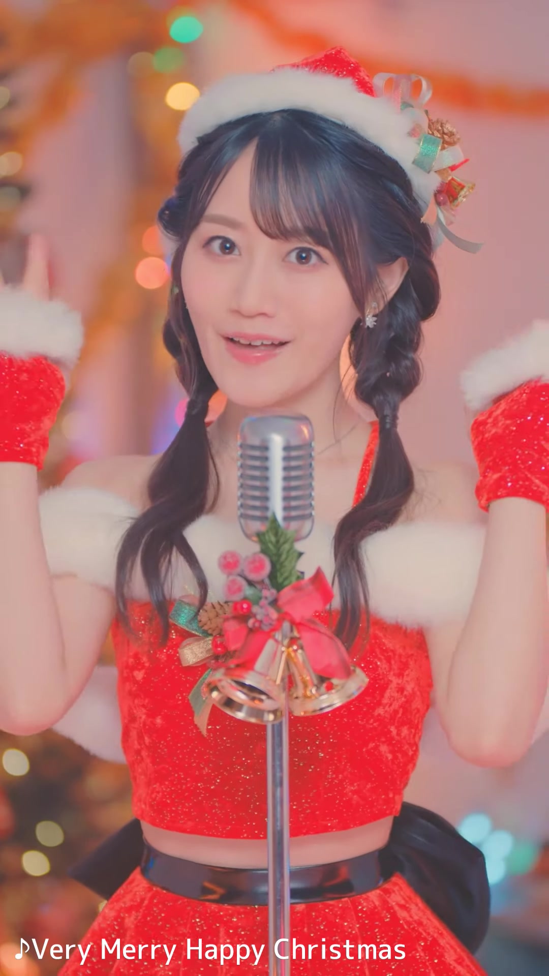 [图]小倉 唯「Very Merry Happy Christmas」Dance Ver.