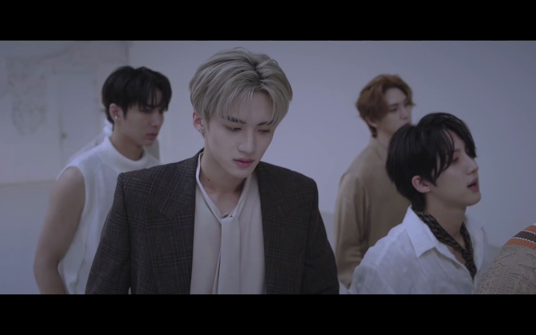 pentagon《daisy》舞蹈视频公开!超级感性温柔的小雏菊～太让人心动啦