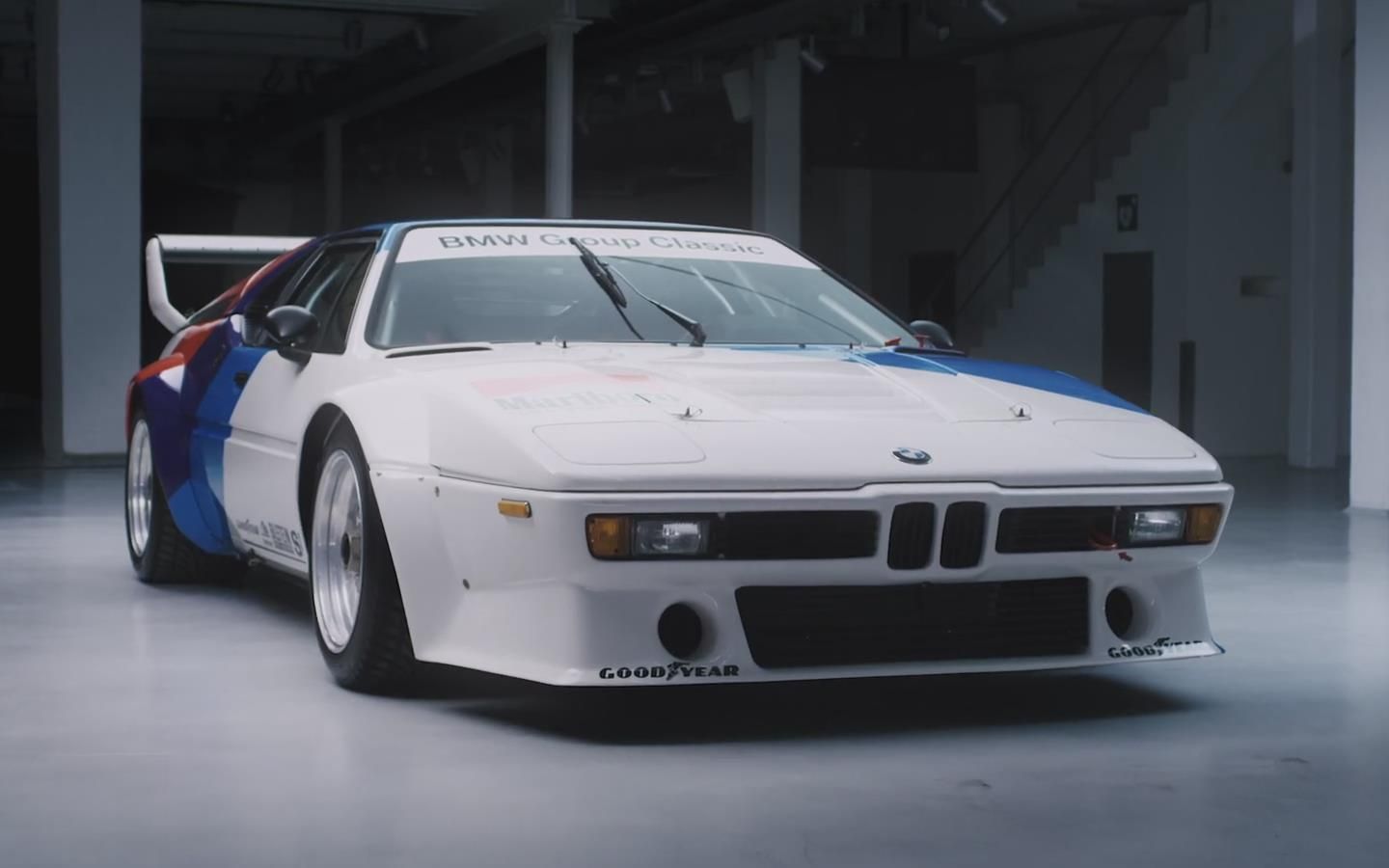 寶馬經典bmwm1procar特寫enablesubtitlesandsound