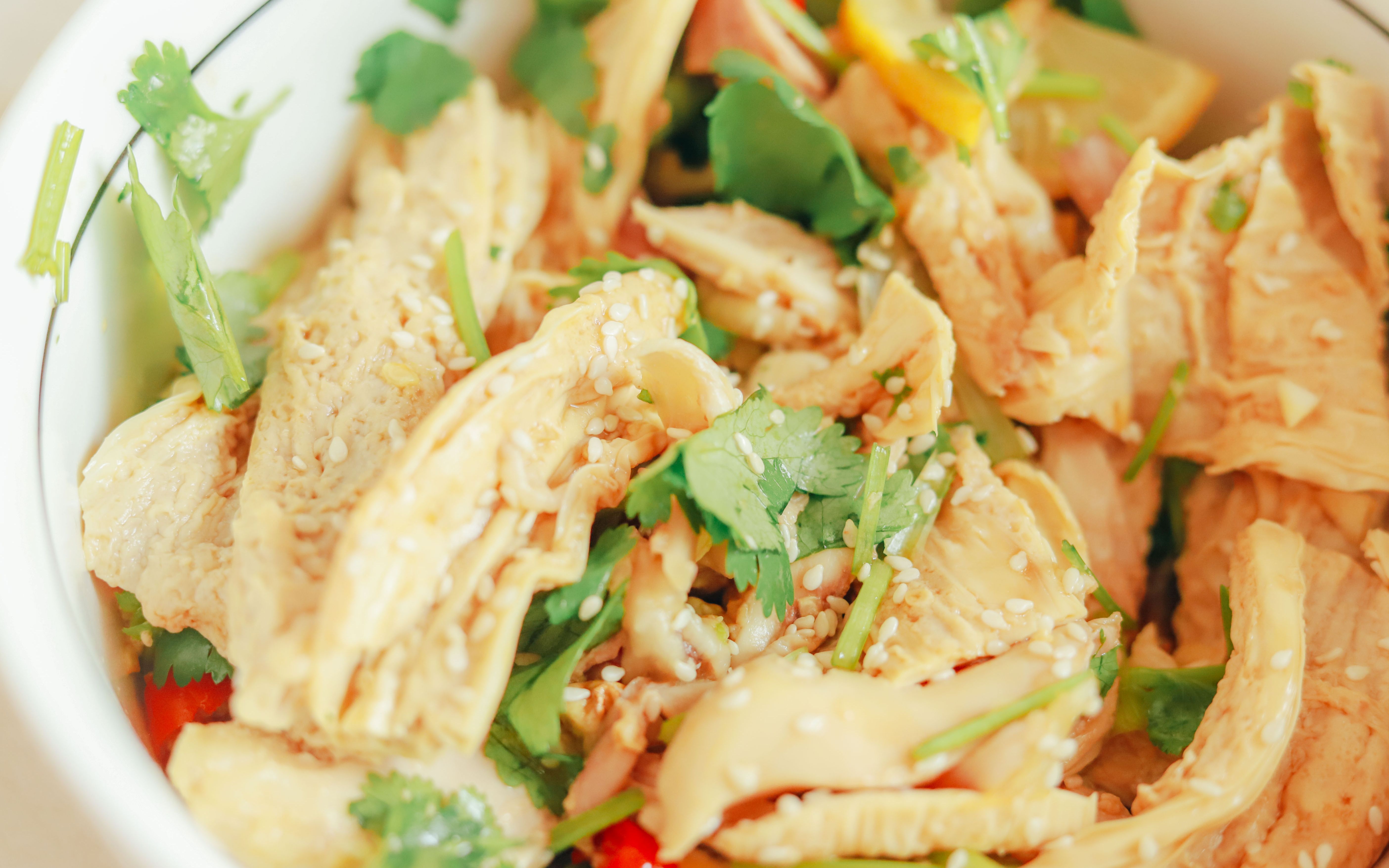 【七桃小饭堂】比八市朱记好吃那么一点点的手撕鸡,在家也能做!