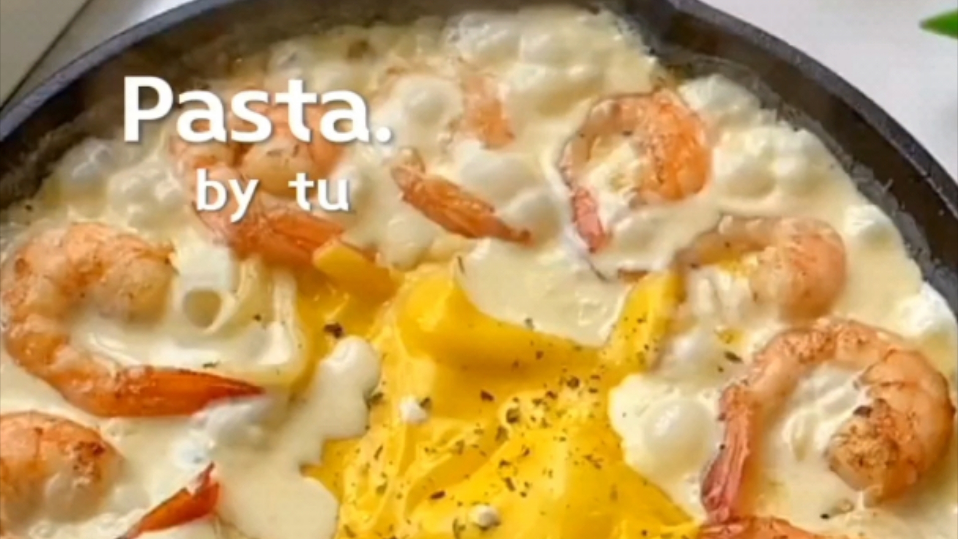 蒜香虾仁奶油意面