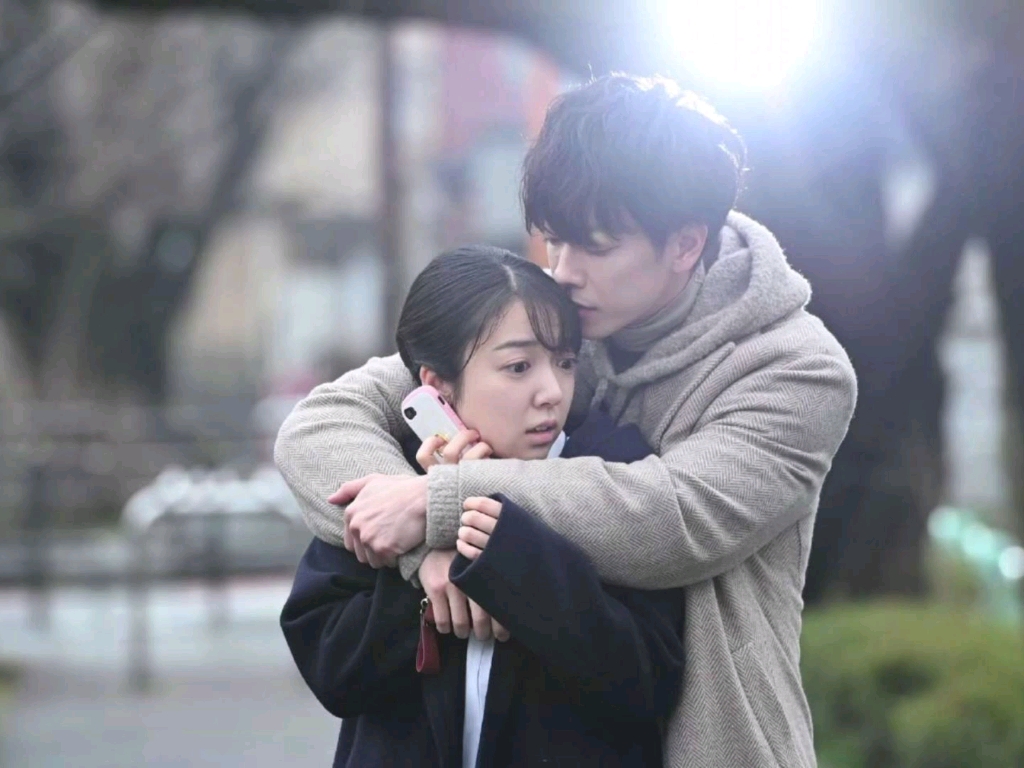 他真的爱惨了她.〔佐藤健&上白石萌音〕_哔哩哔哩_bilibili