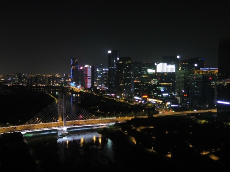 快来义乌玩!星光汇的夜景超美