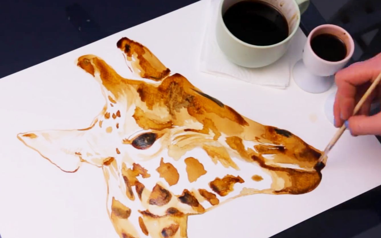 用泡好的咖啡画画,不得不说老外脑洞是真的大_哔哩哔哩 (゜-゜)つロ