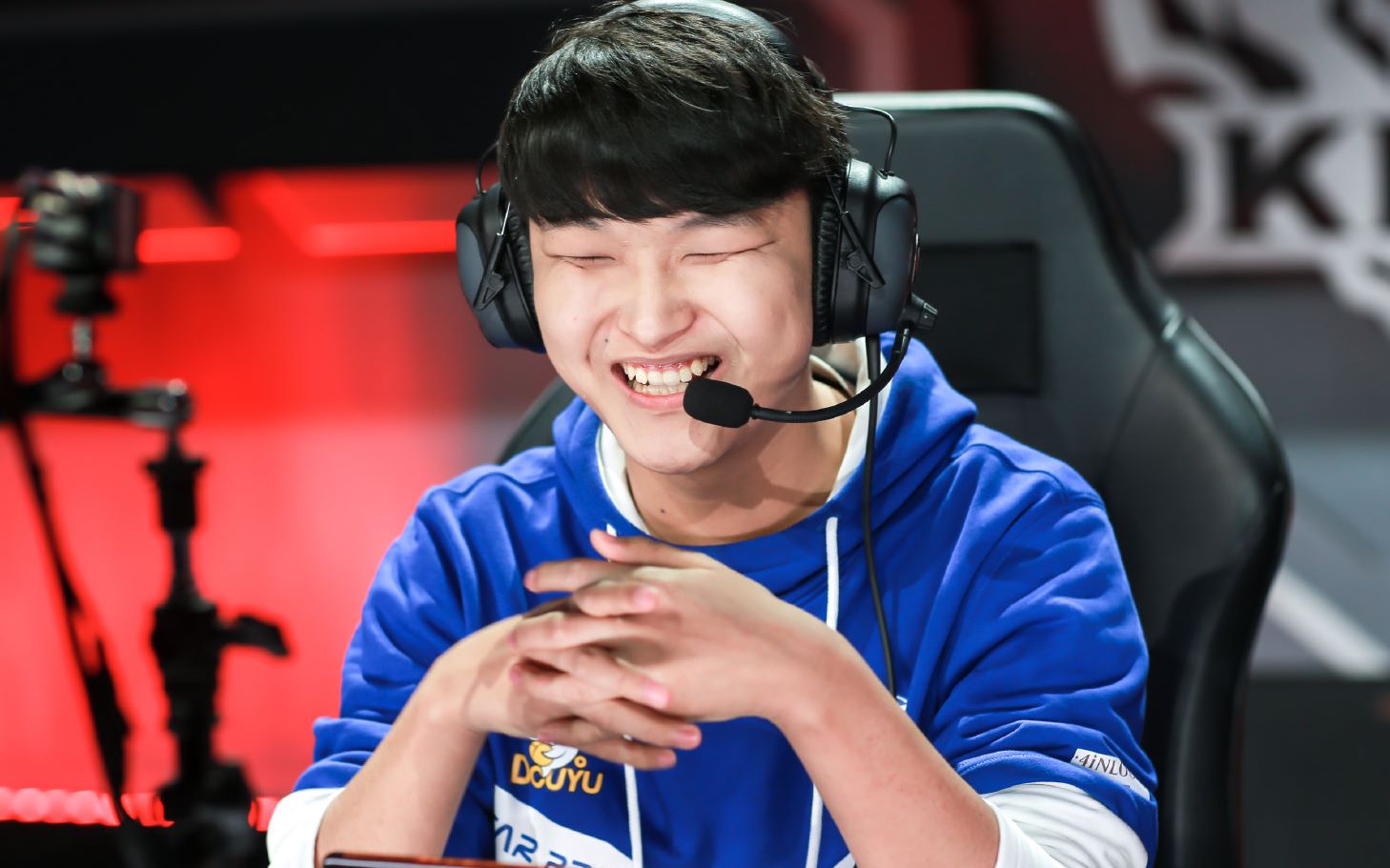 【猫神巅峰赛直播】estarpro.cat2020.02.25巅峰赛!