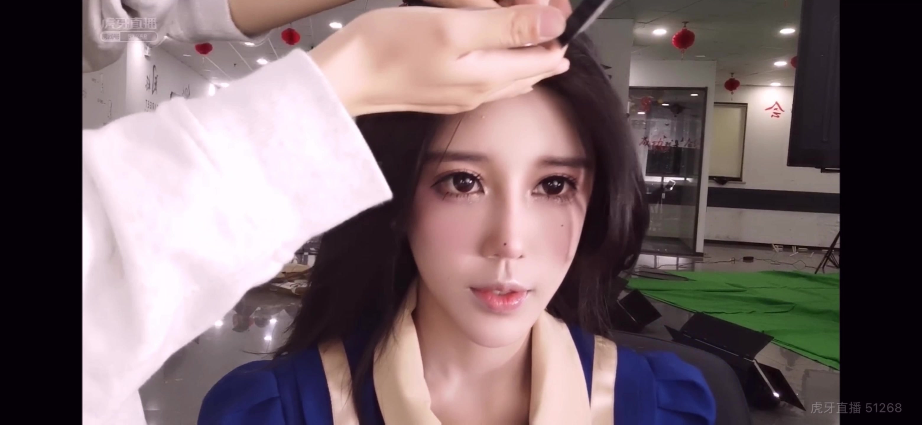 小象-璐宝【气质】-户外聊天