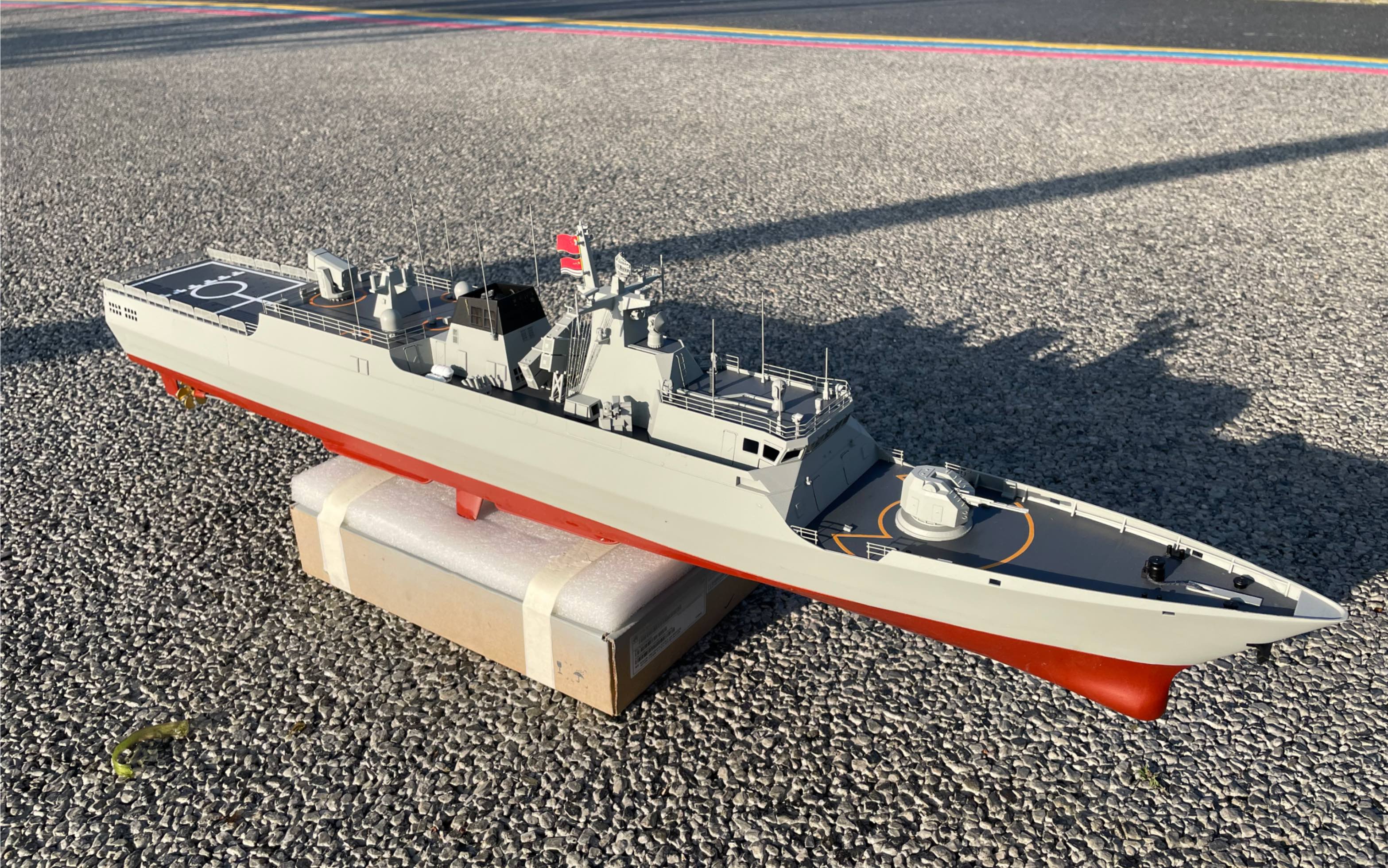 艺林模型工作室制作1:100比例056轻型护卫舰模型航行视频及玩儿法介绍