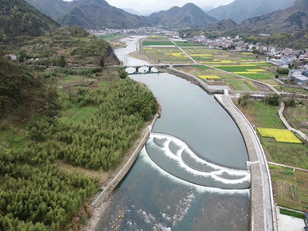 [图]临安区昌西溪：水墨清凉峰 烟雨入画山