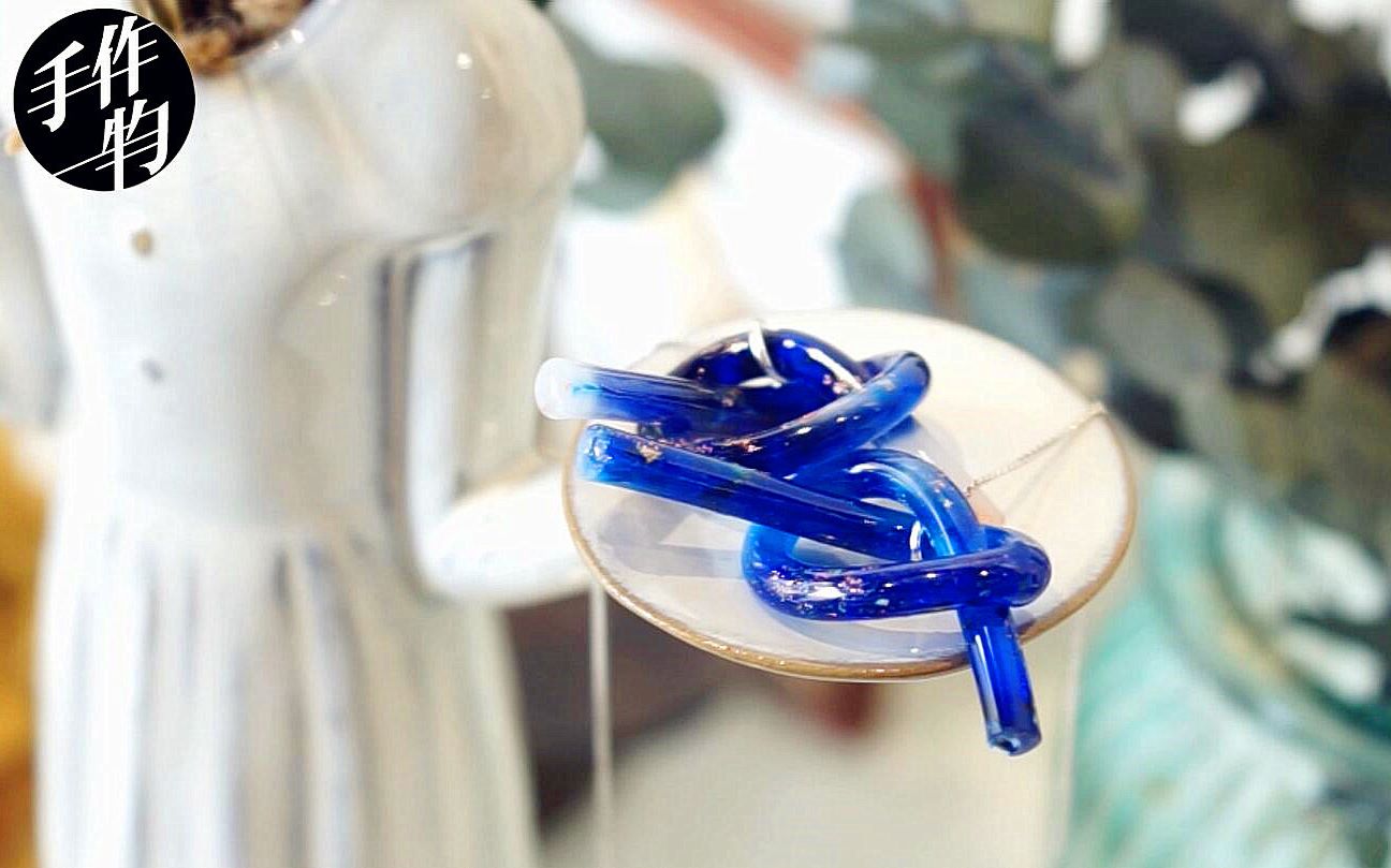 手工自制简单滴胶模具——滴胶渐变色交叉结耳线