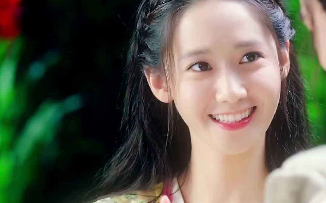 那一年的夏侯轻衣惊艳了我许久#林允儿