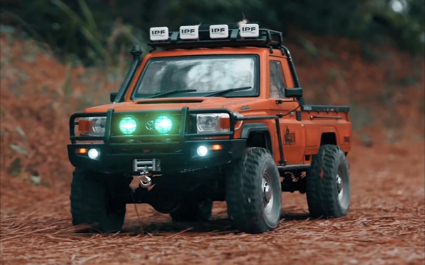 rc遥控丰田lc70皮卡越野车