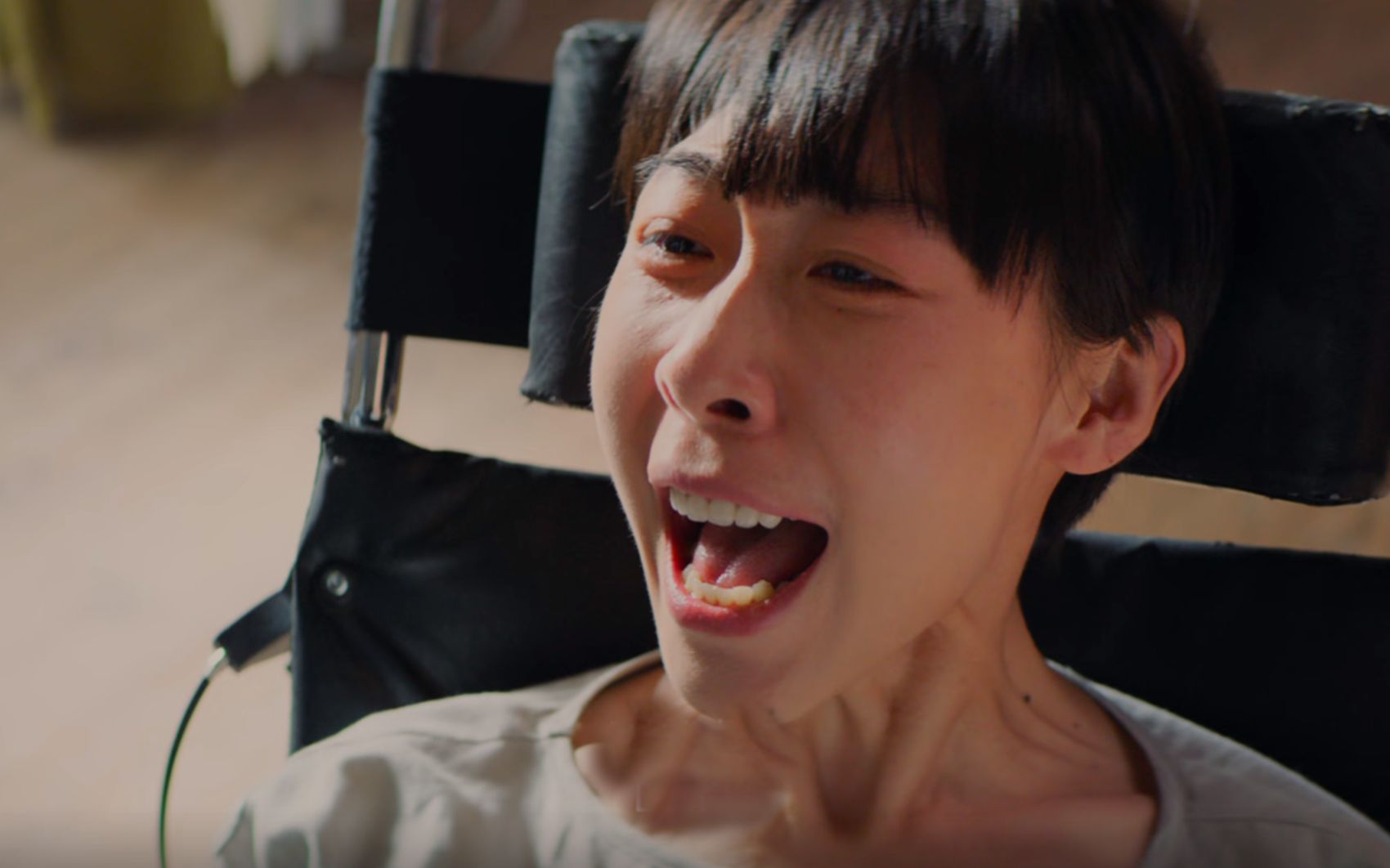 2《无名之辈》,任素汐靠一张嘴制住两个悍匪,演技绝了_哔哩哔哩 (゜