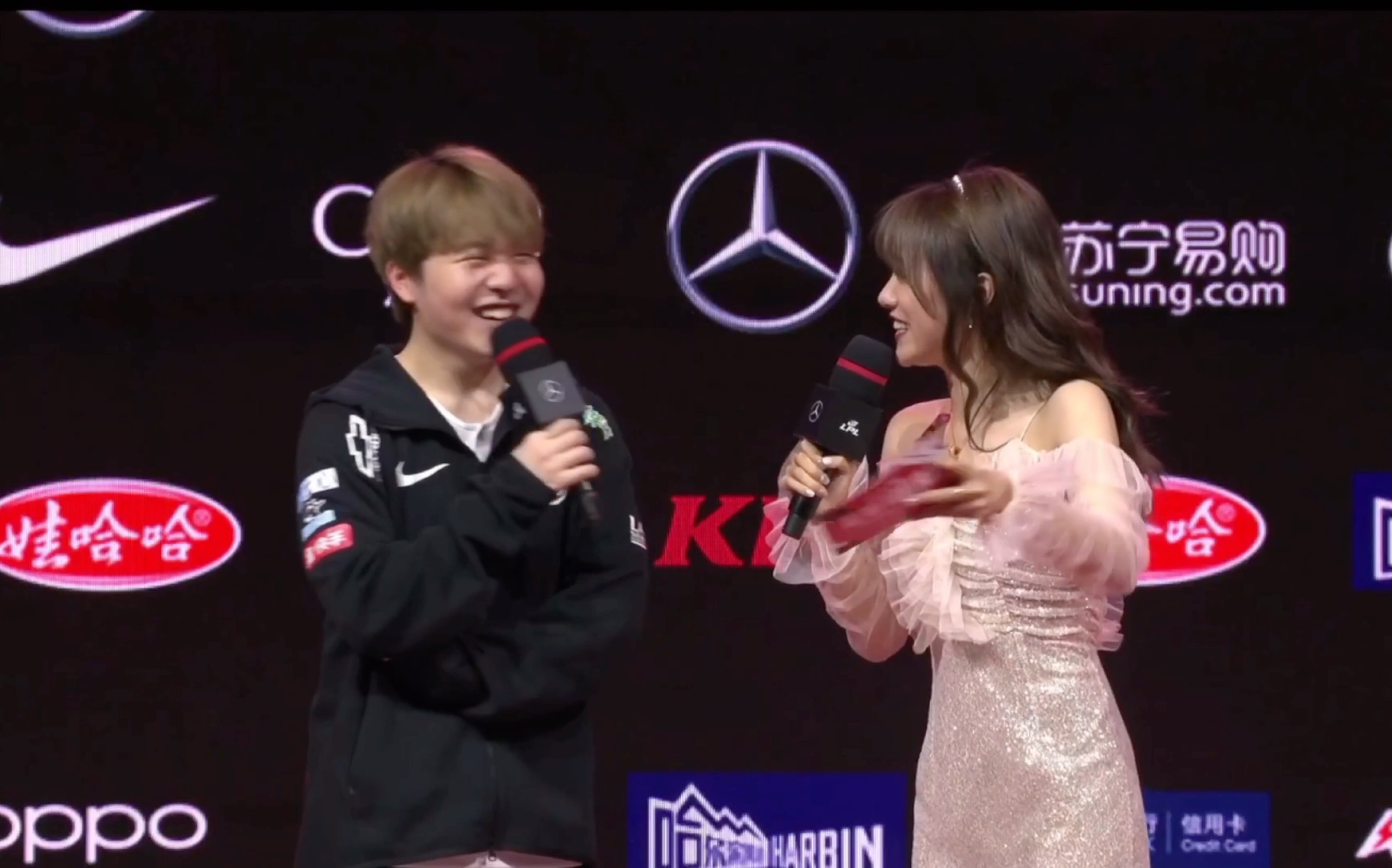 原地结婚吧全是狗粮果然是你宋义进