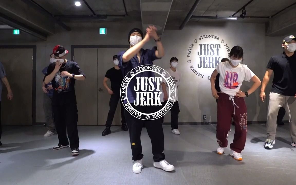 [图]【StrayKids最新回归曲】J HO编舞 _ Stray Kids - Thunderous _ @JustJerk Dance Academy