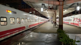 台灣鐵路1251車次emu900型往新竹離開樹林站 哔哩哔哩 つロ干杯 Bilibili