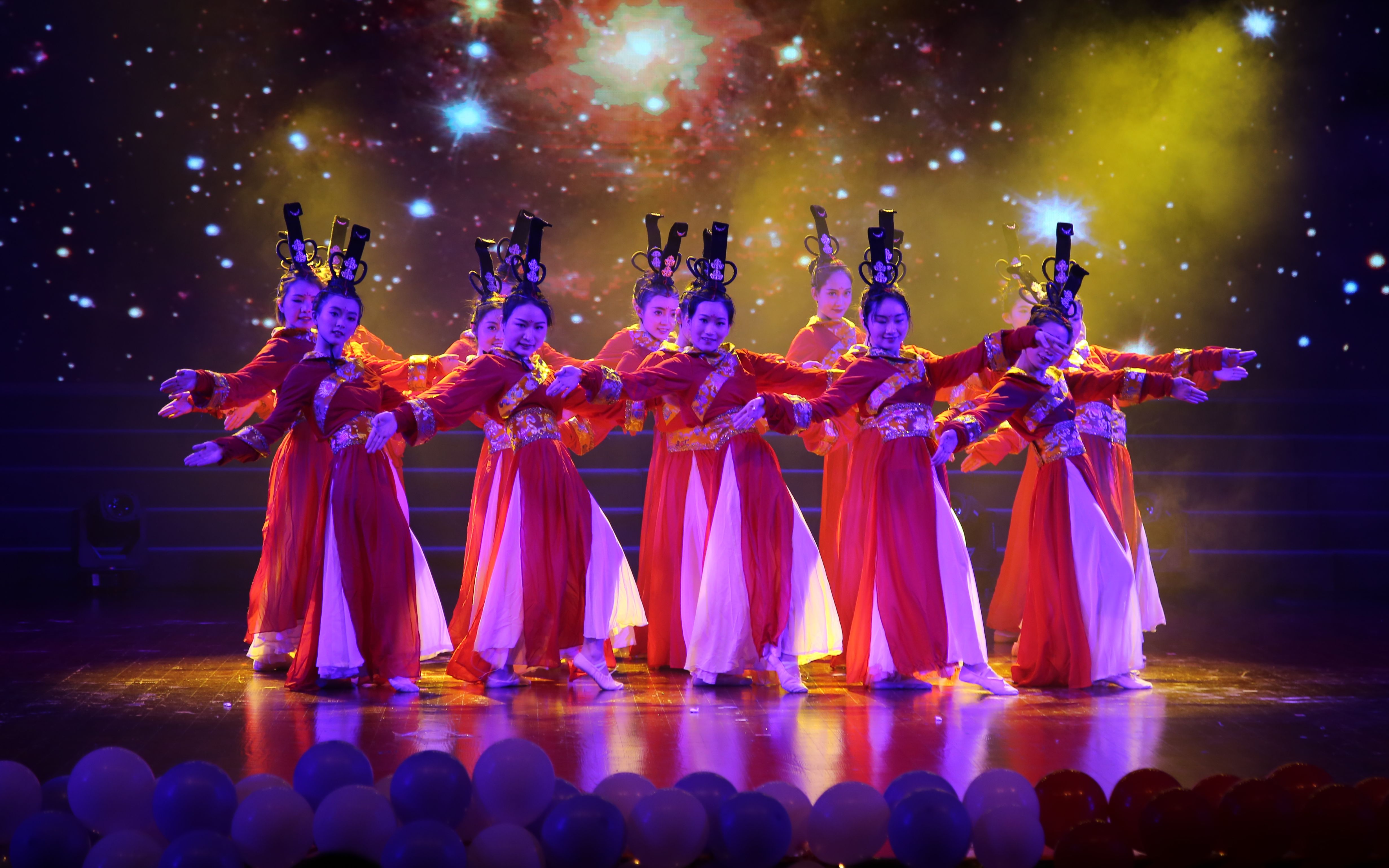 【舞蹈】浙江大学2018新年狂欢夜《汉洛颜子兮》