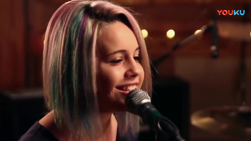 [图]【最强翻唱】《We Can't Stop》Boyce Avenue / Bea Miller